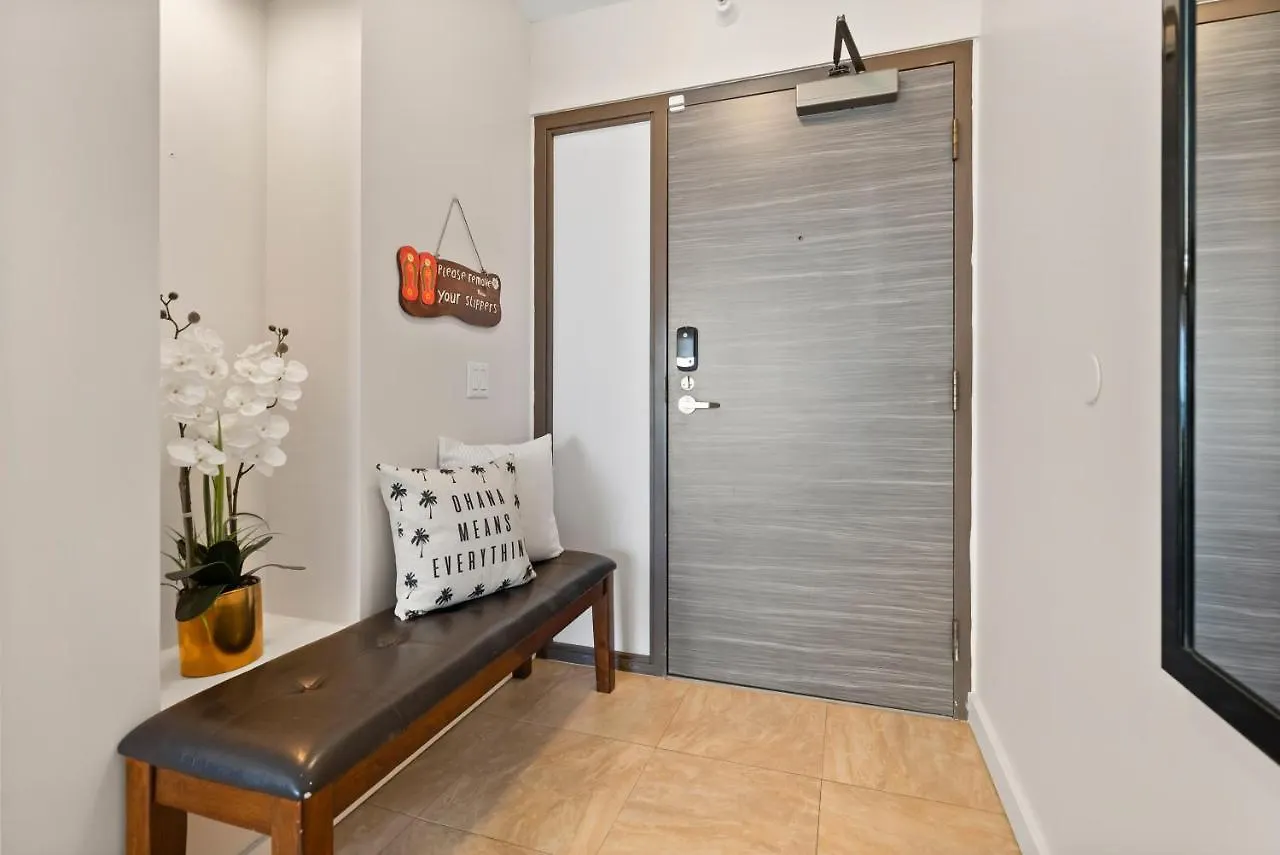 Spacious Waikiki Beach 2Br-Ocean View-Free Parking Honolulu Apartment